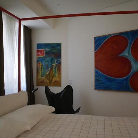 Fra Le Righe Bed & Breakfast คาตาเนีย ภายนอก รูปภาพ