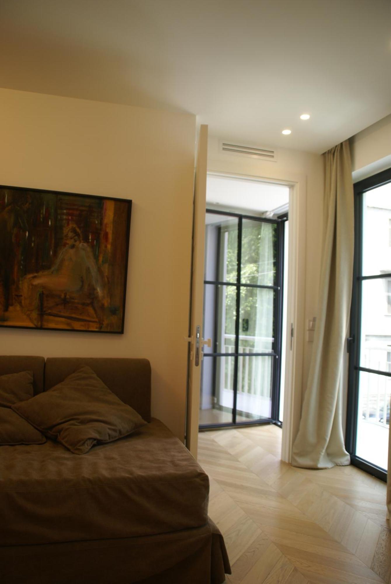 Fra Le Righe Bed & Breakfast คาตาเนีย ภายนอก รูปภาพ