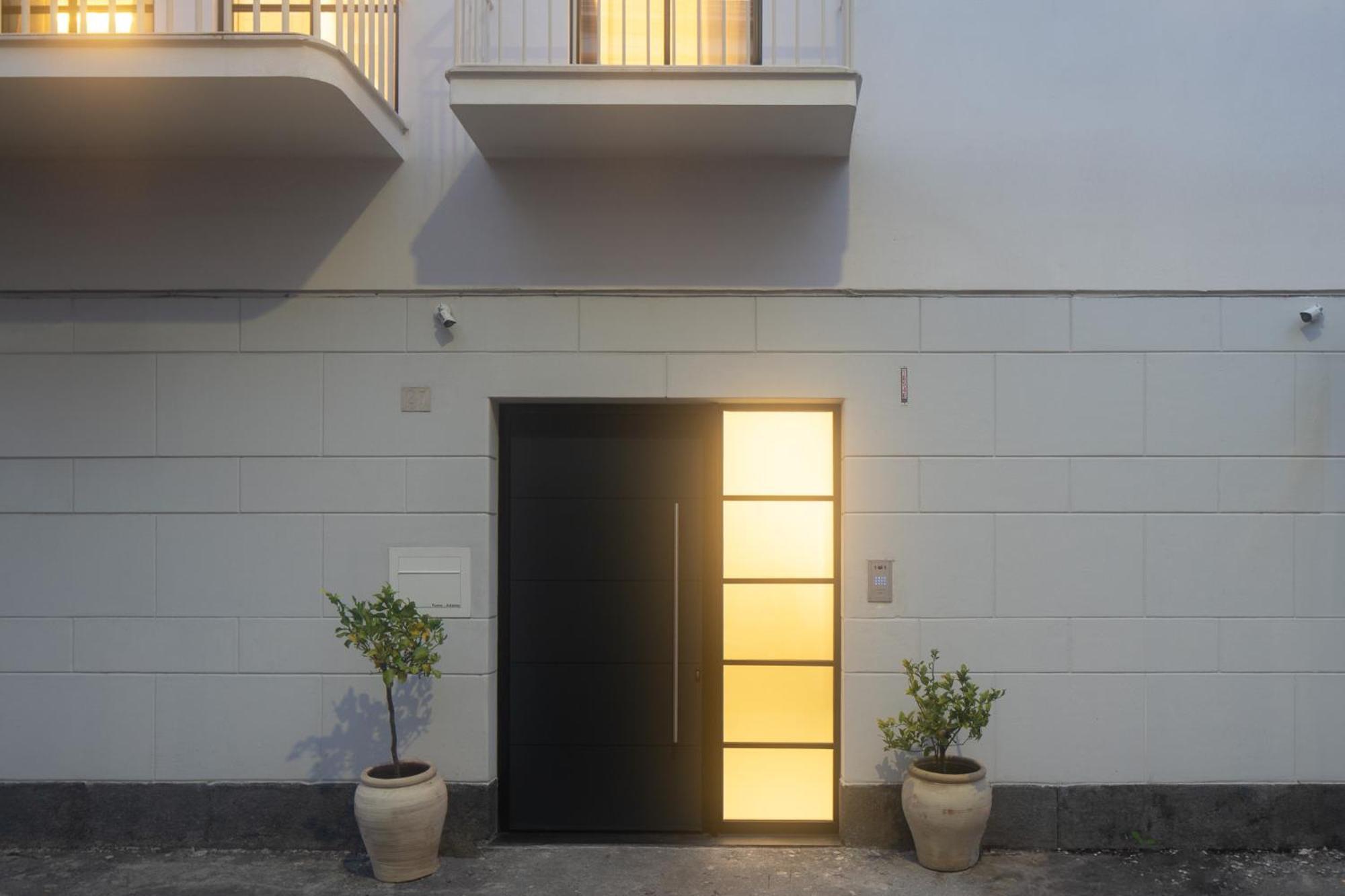 Fra Le Righe Bed & Breakfast คาตาเนีย ภายนอก รูปภาพ